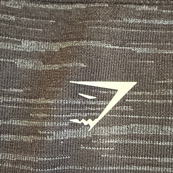 Gymshark Black Patterned Leggings size small ( small crack in logo) - Picture 4 of 10